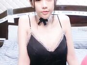 泰国约妹3P性感吊带睡衣长相清纯妹子 白皙皮肤骑乘深喉口交