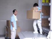 美少年系打工女孩在搬家现场遭遇性骚扰2