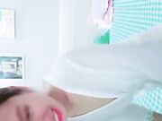 看到小姨这么骚想让小姨给我口一下真实勾引小外甥受不了直接内射